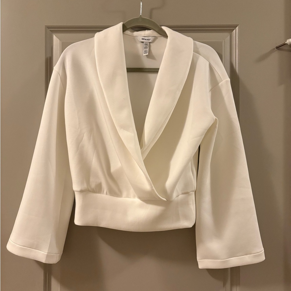 Brand new, Spanx Air Essentials White Wrap, XS
